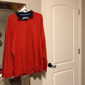 Vineyard vine quarter zip size XL